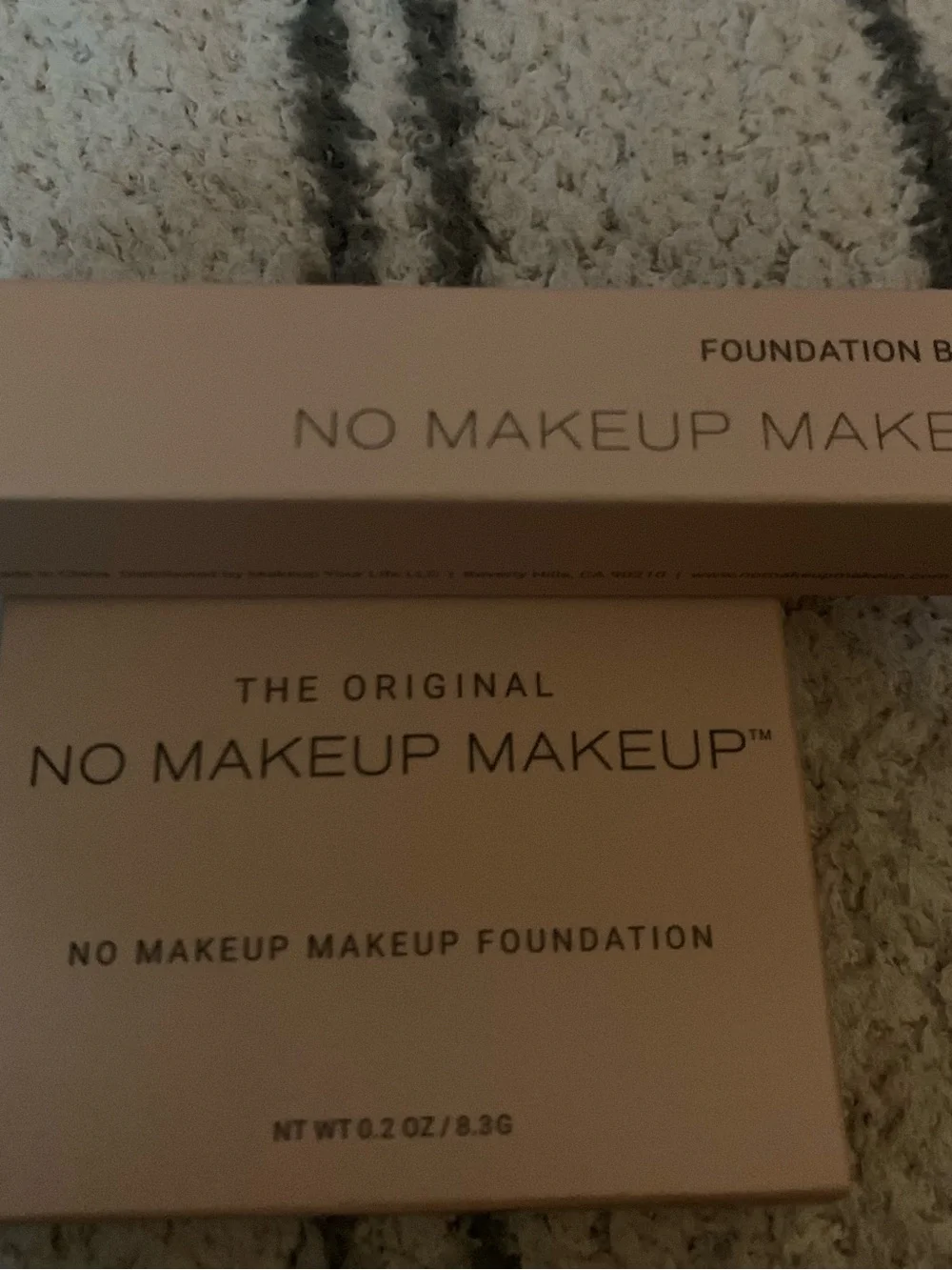 No Makeup 4-in-1 Foundation & brush – Medium
